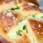 Garlic Cream Cheese Hawaiian Rolls