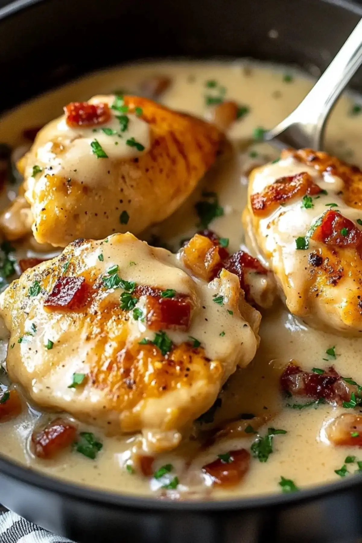 Easy Stovetop Smothered Chicken