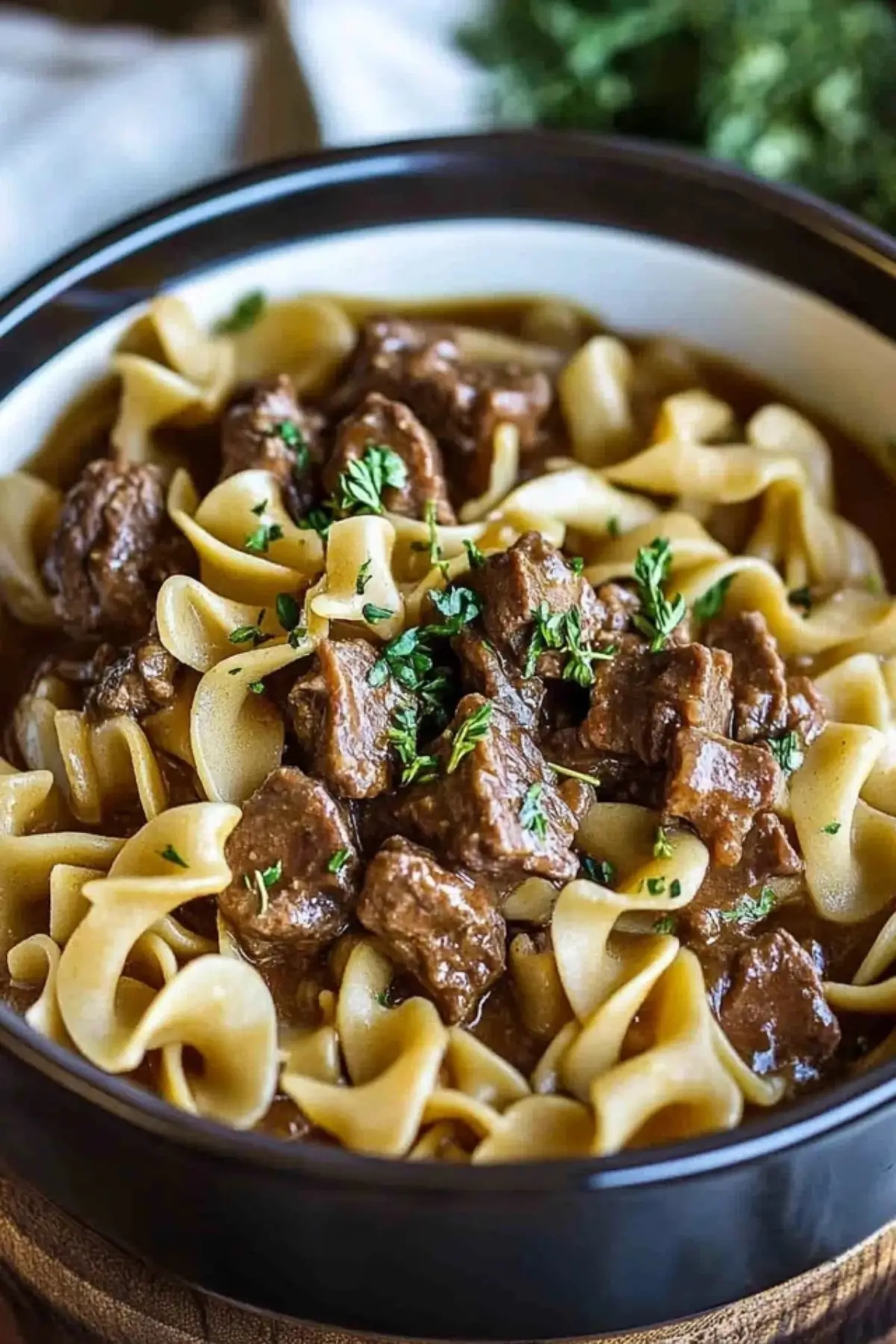 Slow Cooker Beef and Noodles