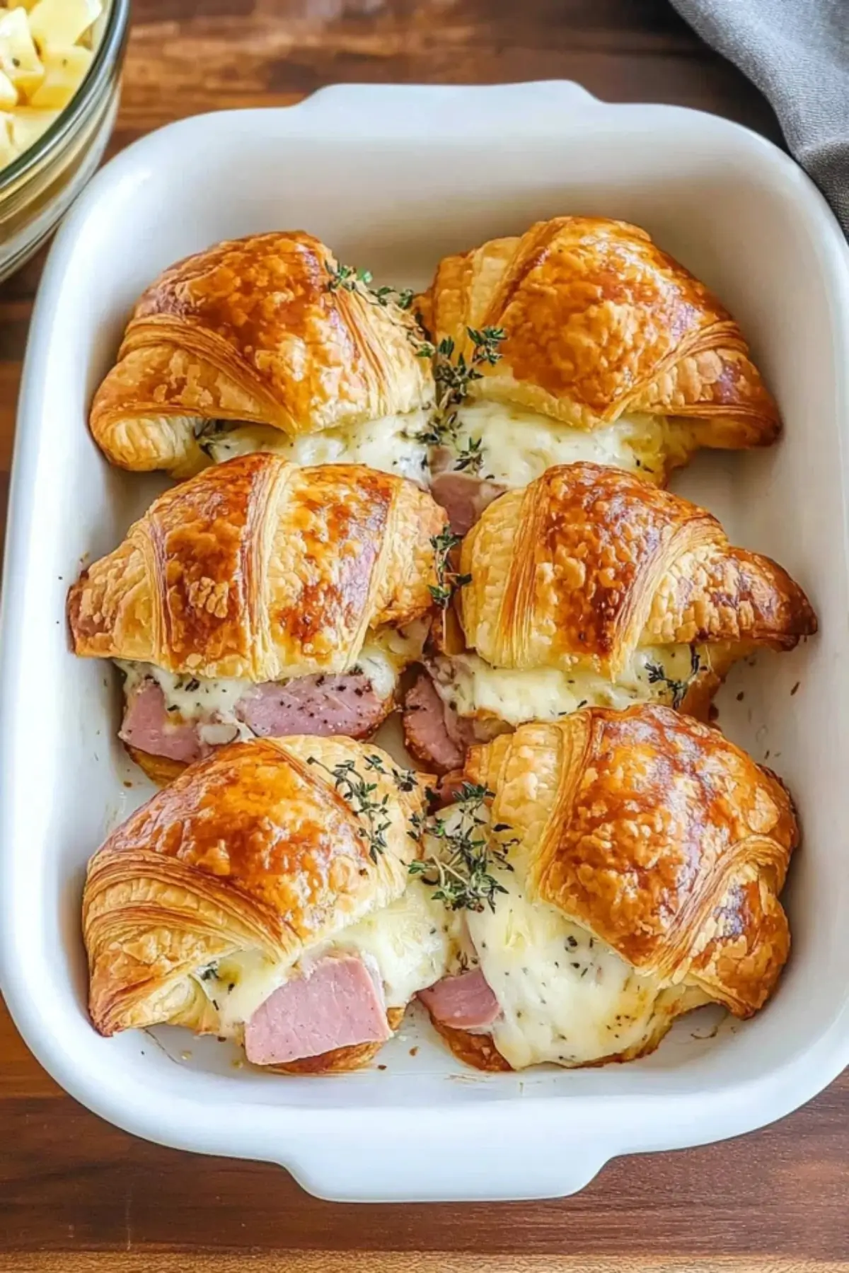 Baked Ham and Cheese Croissants 