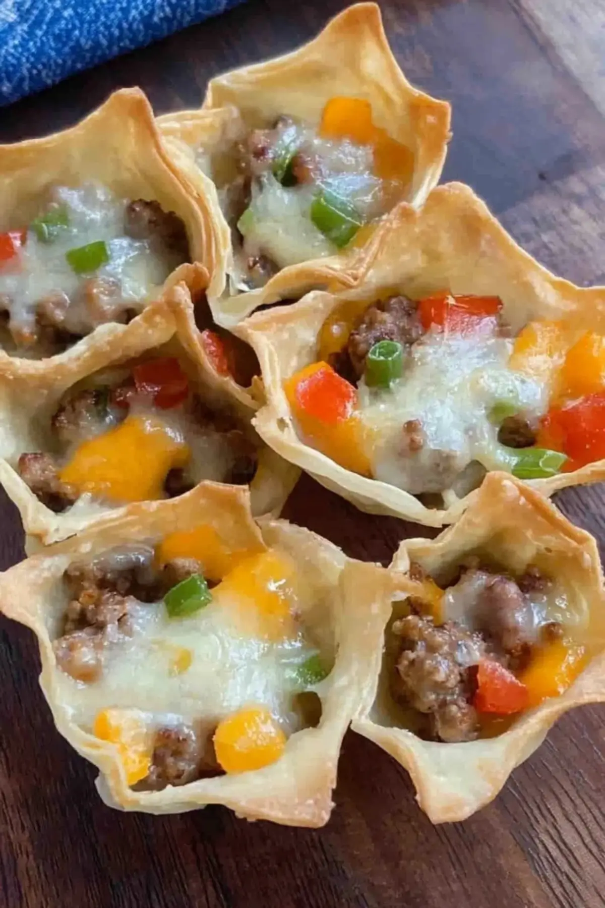 Cheesy Sausage Wonton Cups