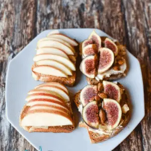 Brie Apple and Fig Crostini Appetizer