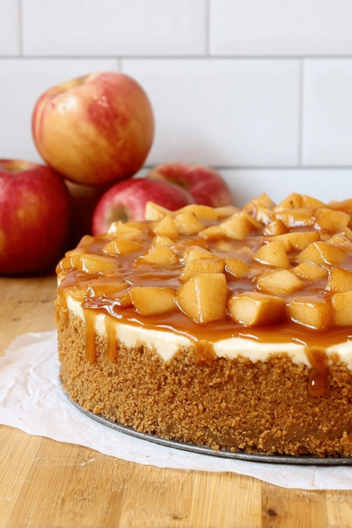 No-Bake Apple Pie Cheesecake