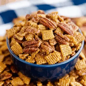 Praline Crunch Crispix Pecan