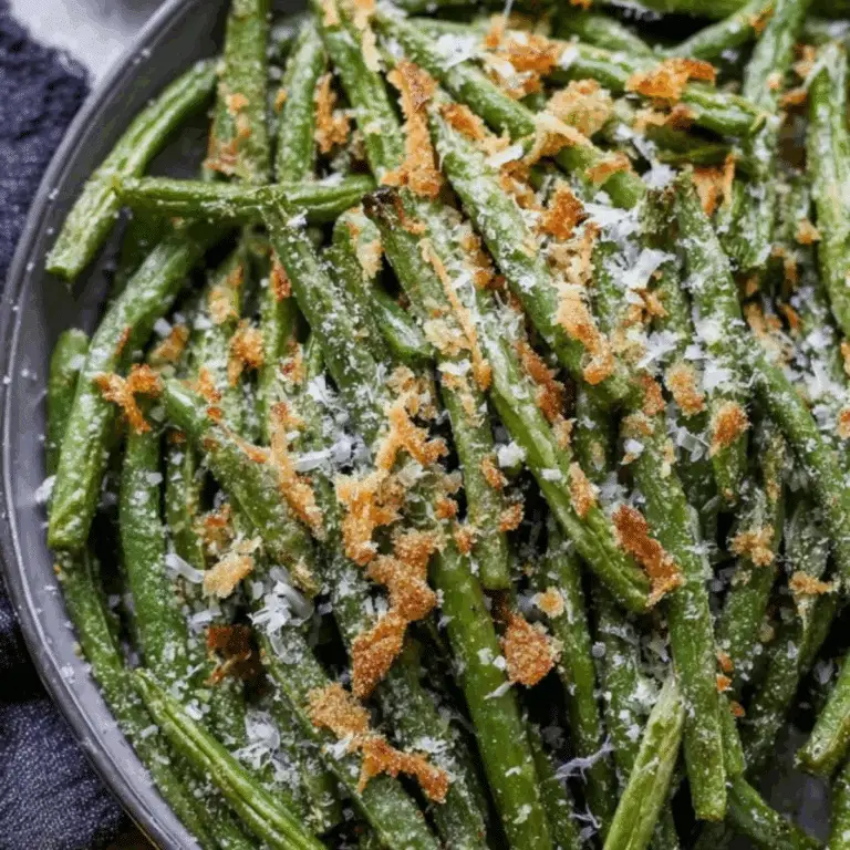 Crispy Garlic Parmesan Roasted Green Beans