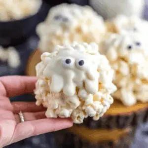 Ghost Marshmallow Popcorn Balls (1)
