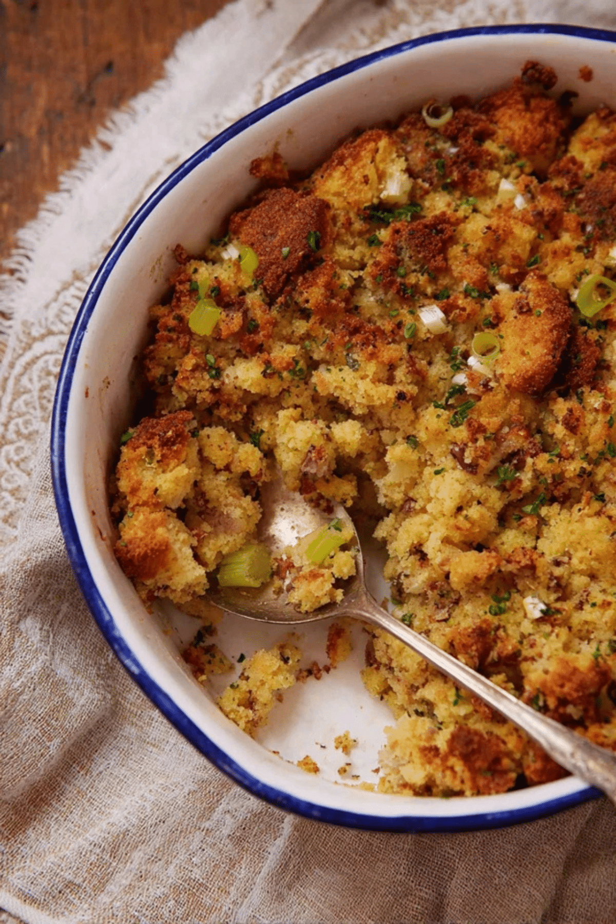 Old-Fashioned Cornbread Dressing