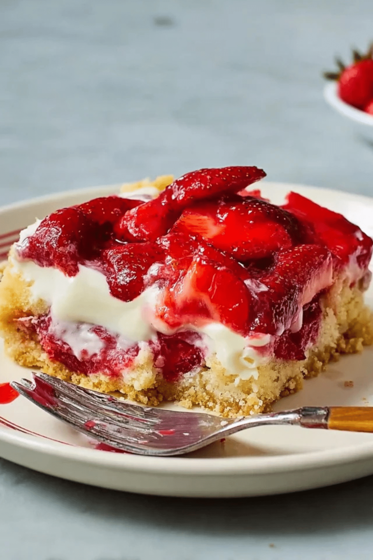 Strawberry Cheesecake Dump Cake (3)