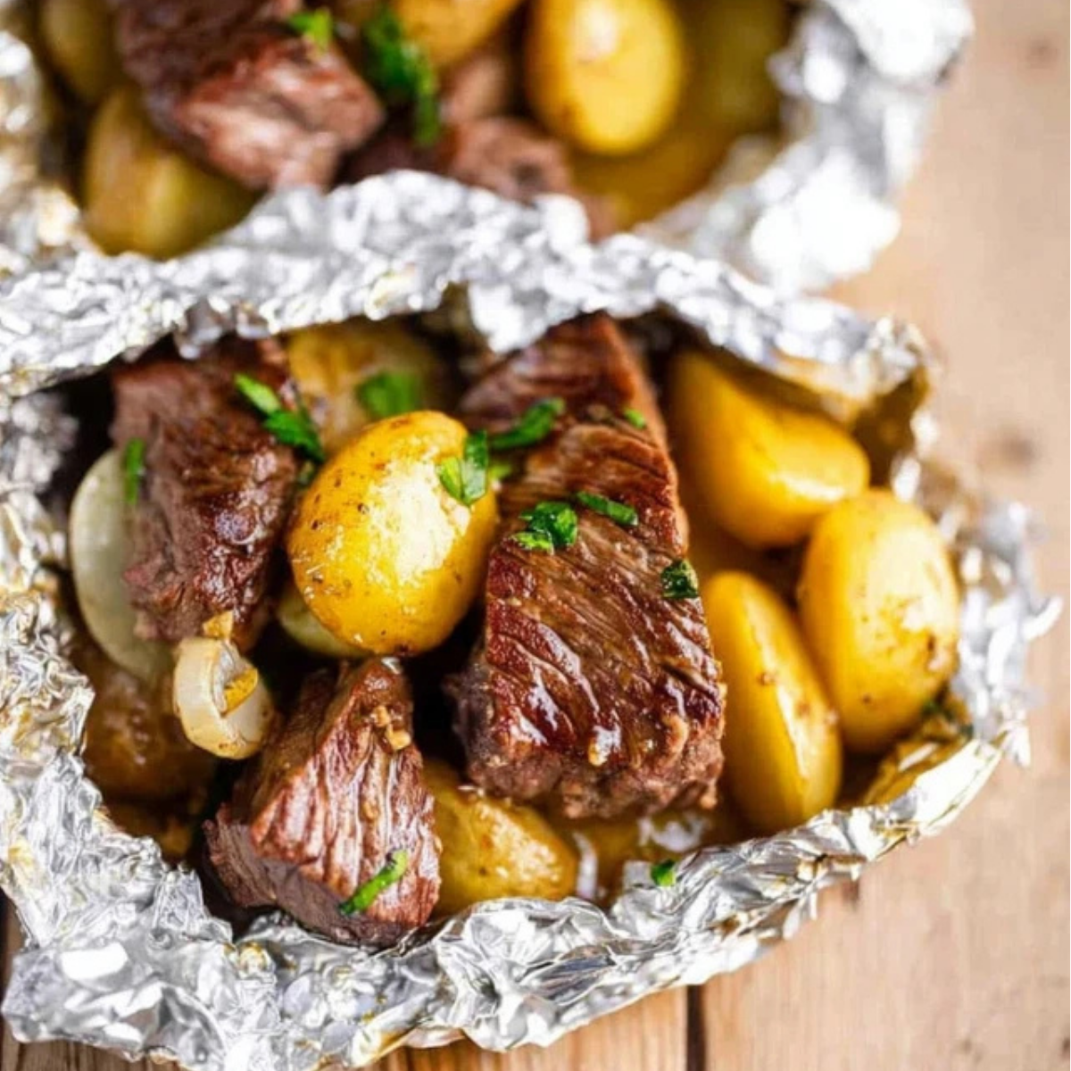 Garlic Butter Steak and Potato Foil Packets