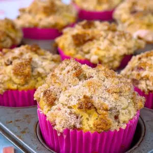 Rhubarb Streusel Muffins